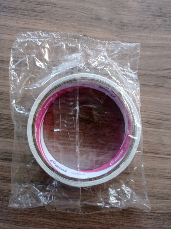 Double tape putih
